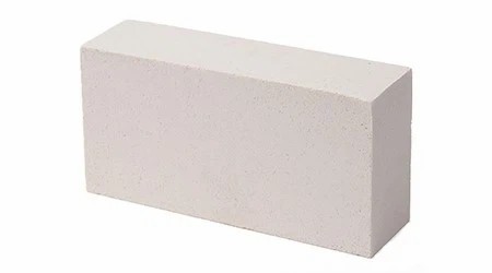 Zero expansion silica bricks